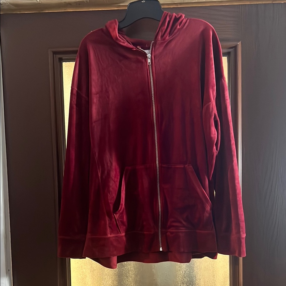 Livi Active Red Women's Sweater
Size:18/20